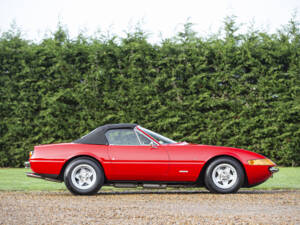 Imagen 8/40 de Ferrari 365 GTB&#x2F;4 Spyder (1973)