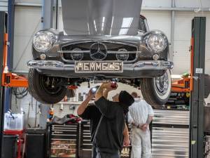 Image 7/10 de Mercedes-Benz 190 SL (1963)