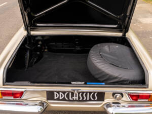 Image 19/21 of Mercedes-Benz 250 SL (1967)