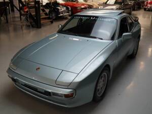 Image 44/50 de Porsche 944 Turbo (1986)