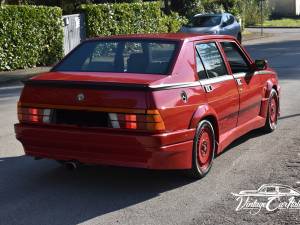 Imagen 8/35 de Alfa Romeo 75 1.8 Turbo Evoluzione (1987)