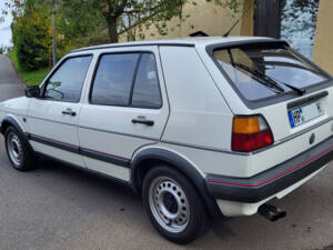 Imagen 3/14 de Volkswagen Golf Mk II GTi 16V 1.8 (1988)