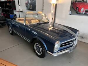 Bild 10/29 von Mercedes-Benz 230 SL (1966)