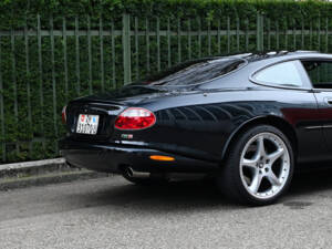 Image 15/51 of Jaguar XKR (2002)