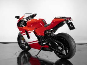 Bild 4/50 von Ducati DUMMY (2008)