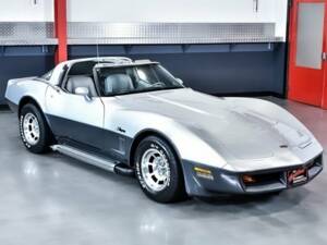 Image 7/7 of Chevrolet Corvette (1982)