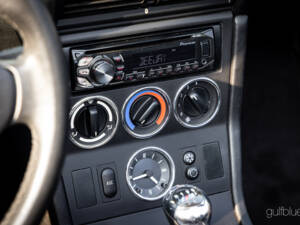 Image 32/45 of BMW Z3 2.2i (2000)