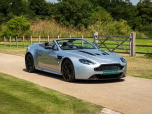 Image 1/50 of Aston Martin V12 Vantage S (2015)