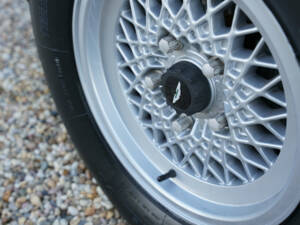 Image 28/50 of Aston Martin V8 (1980)
