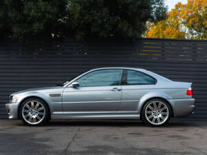 Image 16/56 of BMW M3 (2004)