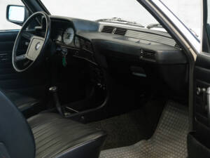 Bild 15/23 von BMW 320 Baur TC (1980)