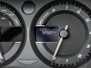Bild 8/50 von Aston Martin DB 9 GT Volante (2016)