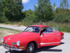 Bild 3/4 von Volkswagen Karmann Ghia 1600 (1971)