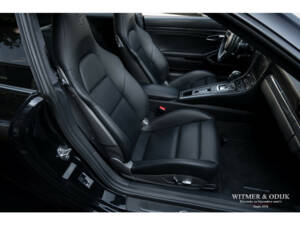 Image 6/38 of Porsche 911 Carrera 4S (2017)