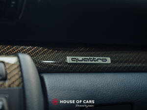 Image 23/25 de Audi RS4 Avant (2001)
