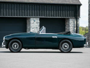 Image 5/50 of Aston Martin DB 2&#x2F;4 Mk I DHC (1954)