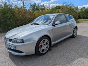 Image 3/111 of Alfa Romeo 147 3.2 GTA (2002)