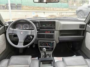 Image 5/36 de Alfa Romeo 75 1.8 Turbo (1990)