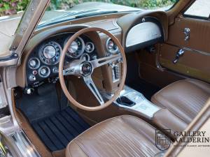 Image 11/50 of Chevrolet Corvette Sting Ray (1963)