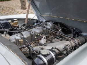 Image 15/16 of Mercedes-Benz 250 SL (1968)