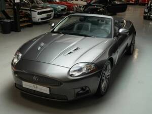 Image 29/46 of Jaguar XKR (2008)