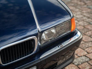 Imagen 7/62 de BMW 740iL (1998)