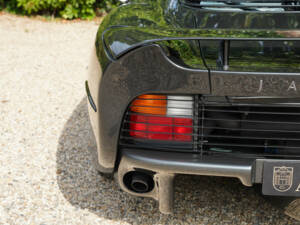 Image 34/50 of Jaguar XJ 220 (1993)