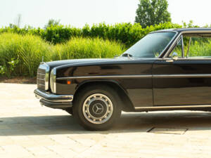 Image 24/50 of Mercedes-Benz 250 CE (1970)