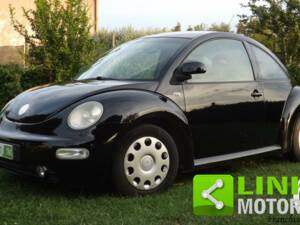 Immagine 1/10 di Volkswagen New Beetle 1.9 TDI (2000)