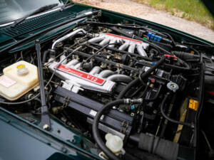 Image 12/45 de Jaguar XJRS 6.0 (1993)