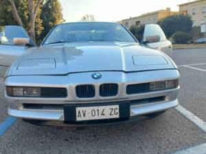 Image 4/7 de BMW 850i (1992)