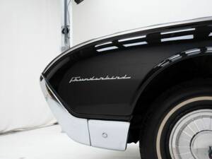 Afbeelding 8/15 van Ford Thunderbird (1962)