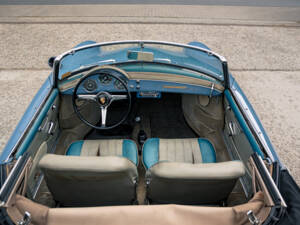 Immagine 27/46 di Porsche 356 B 1600 Roadster (1961)