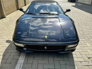 Imagen 3/7 de Ferrari F 355 Spider (1999)