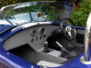 Image 14/50 of AC Cobra 289 (1997)