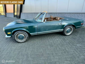 Image 12/44 of Mercedes-Benz 280 SL (1970)