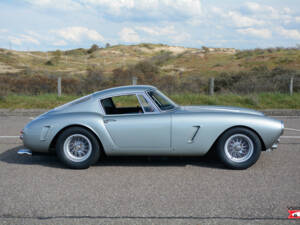 Image 7/24 of Ferrari 250 GT (1963)