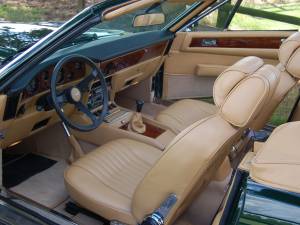 Bild 8/11 von Aston Martin V8 Volante (1982)