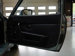 Image 49/50 de Porsche 944 Turbo (1986)