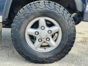 Image 15/39 de Land Rover Defender 90 (1997)