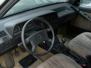 Bild 22/40 von Lancia Thema 6V (1985)