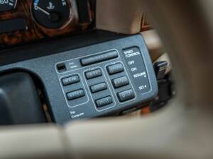 Immagine 36/55 di Jaguar XJ 40 (XJ-R) (1990)