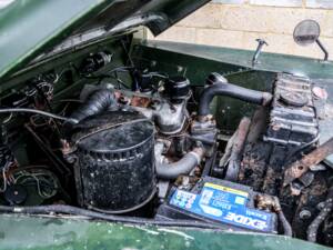 Image 22/27 of Land Rover 88 (1957)