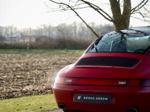 Image 44/46 of Porsche 911 Carrera (1997)