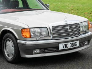 Afbeelding 8/50 van Mercedes-Benz 300 SE (1990)