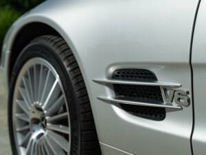 Image 17/50 of Mercedes-Benz SL 350 (2005)