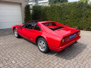 Image 16/48 of Ferrari 328 GTS (1989)
