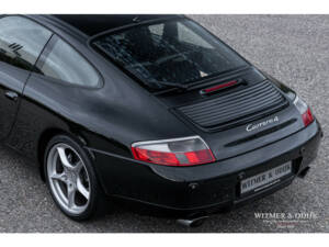 Afbeelding 13/29 van Porsche 911 Carrera (1999)