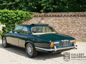 Image 43/50 of Jaguar XJ 6 L 4.2 (1975)