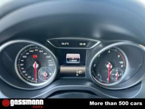 Image 8/15 of Mercedes-Benz CLA 220 CDI (2017)